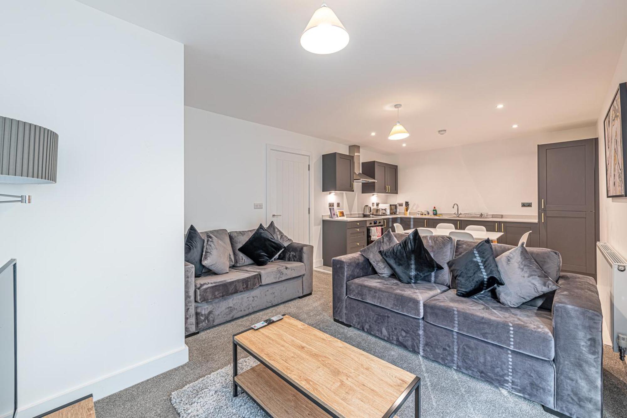 Gospel Heights Luxury Apartments With Parking Heswall Extérieur photo