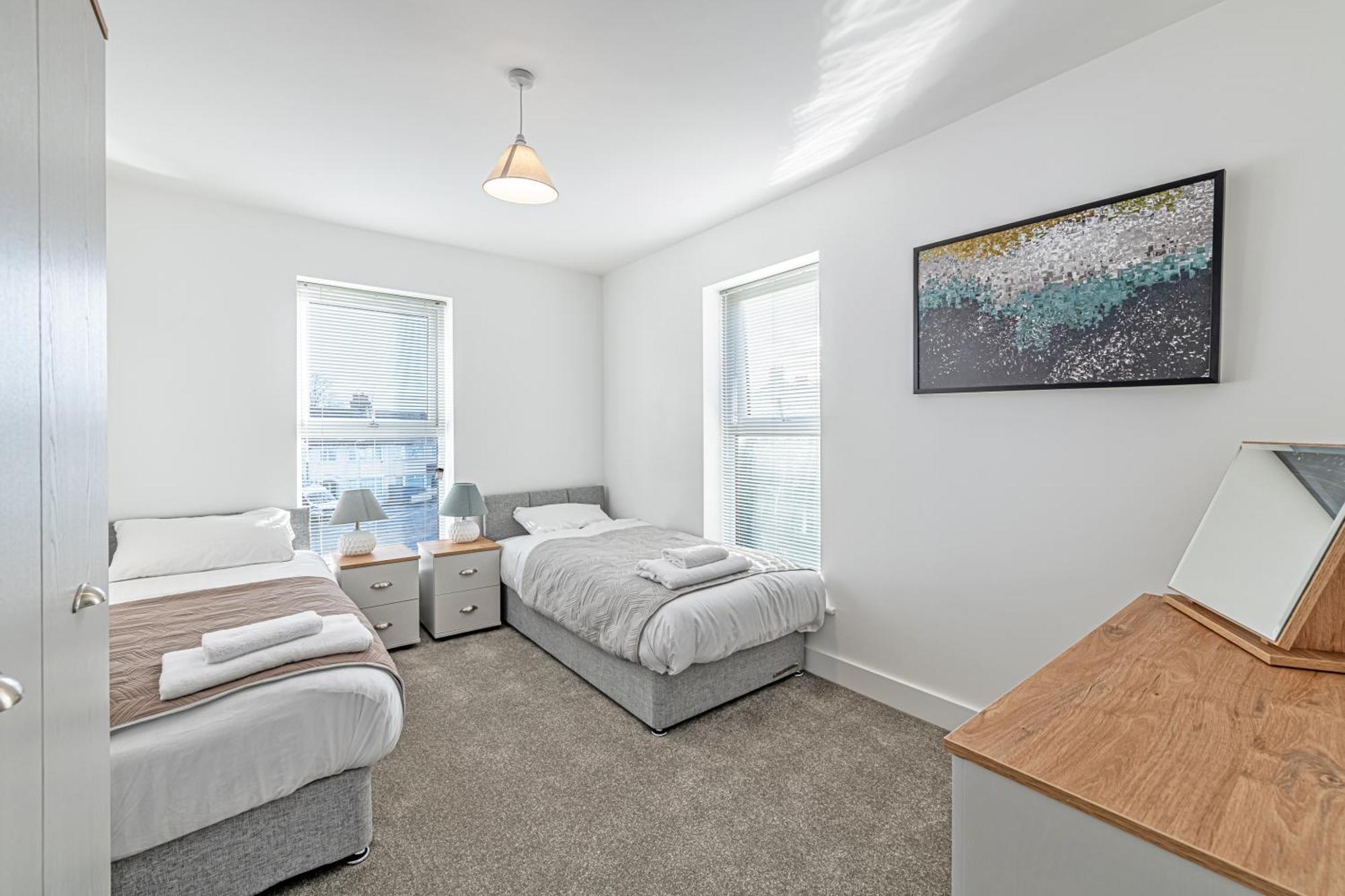Gospel Heights Luxury Apartments With Parking Heswall Extérieur photo